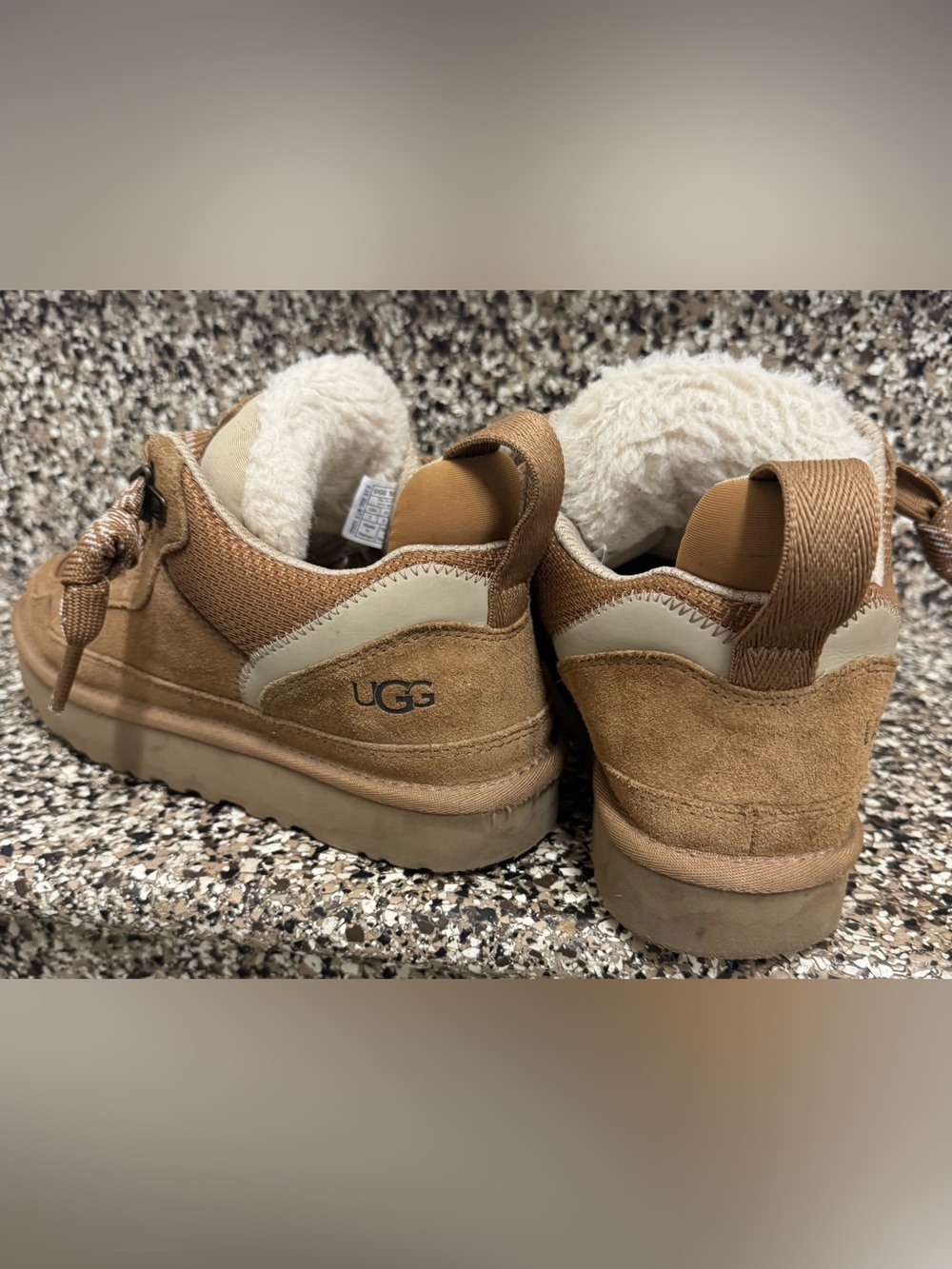 UGG Women's Lowmel sneakers in Chestnut feature plush lining and bold, two-tone - Picture 3 of 5